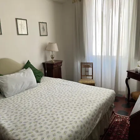 Residenza dei Medici Palace Pina-2